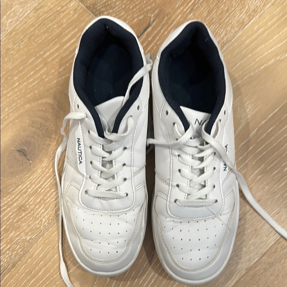 Nautica Men's White and Navy Sneakers